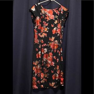 BEIGE By ECI Sheath Dress, Black with Metallic Flowers, Cap Sleeve, Size 4.